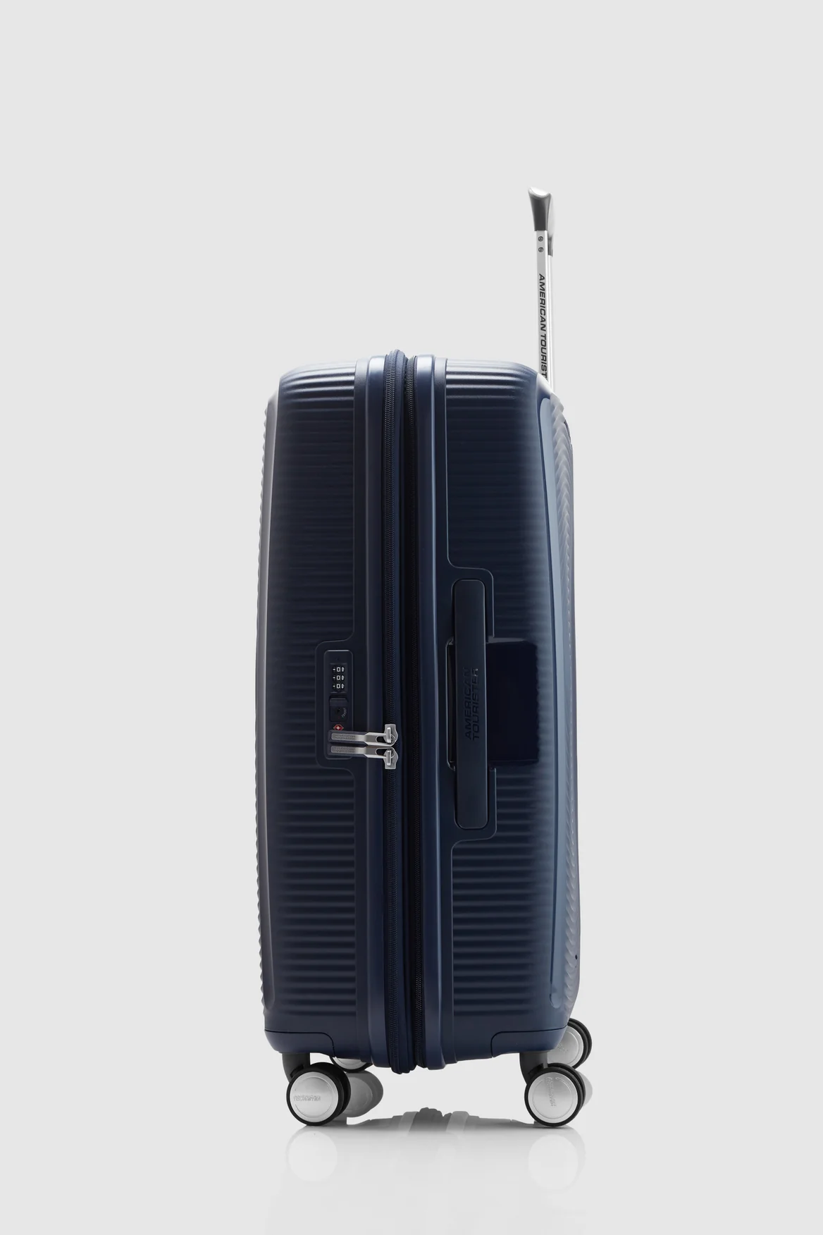 Curio 2 69cm Suitcase - Image 2