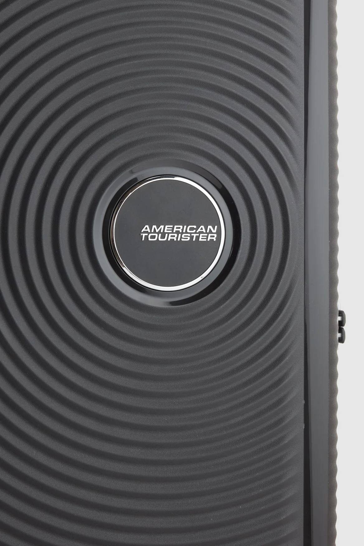 Curio 2 80cm Suitcase - Image 8