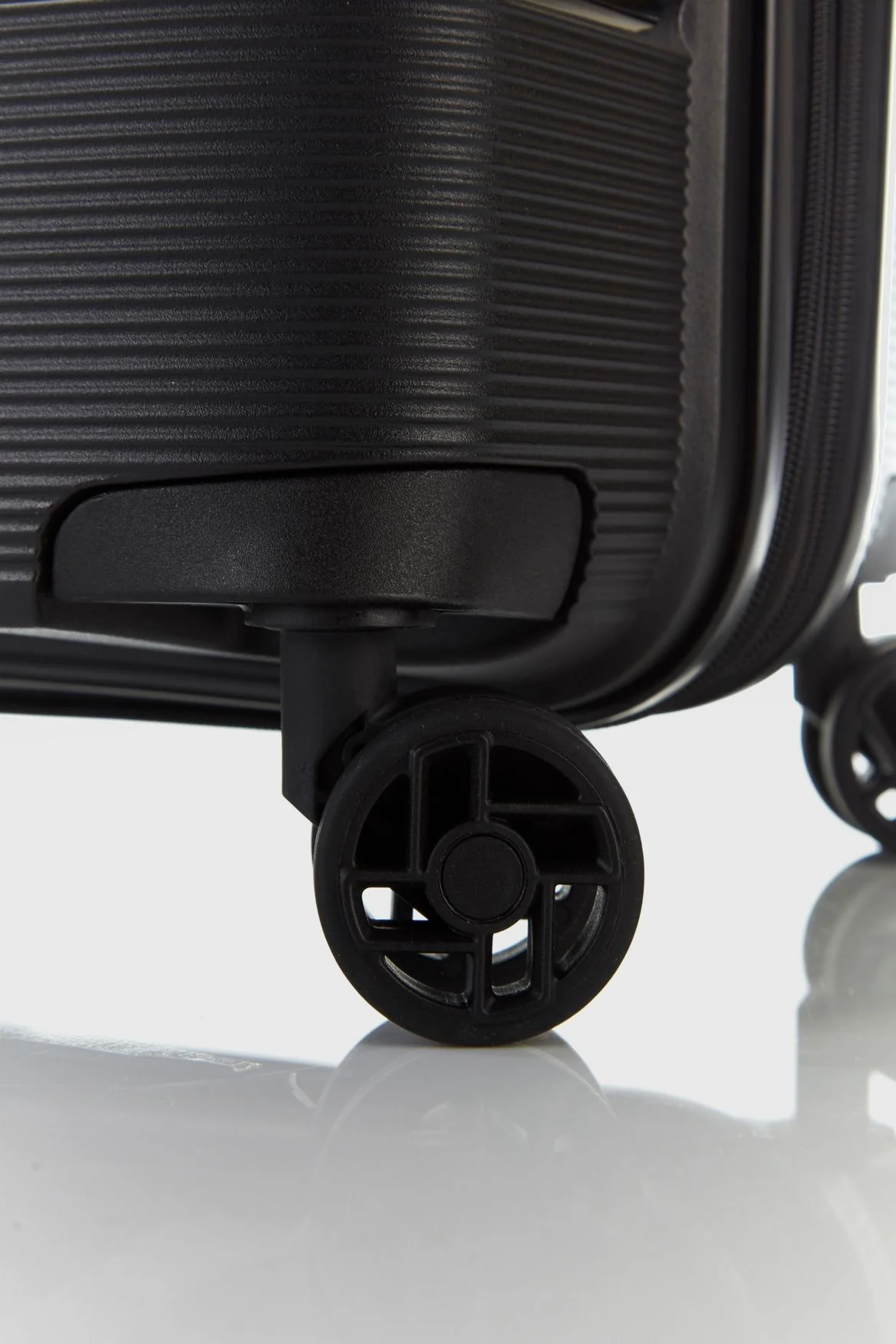 Linex 66cm Suitcase - Image 5