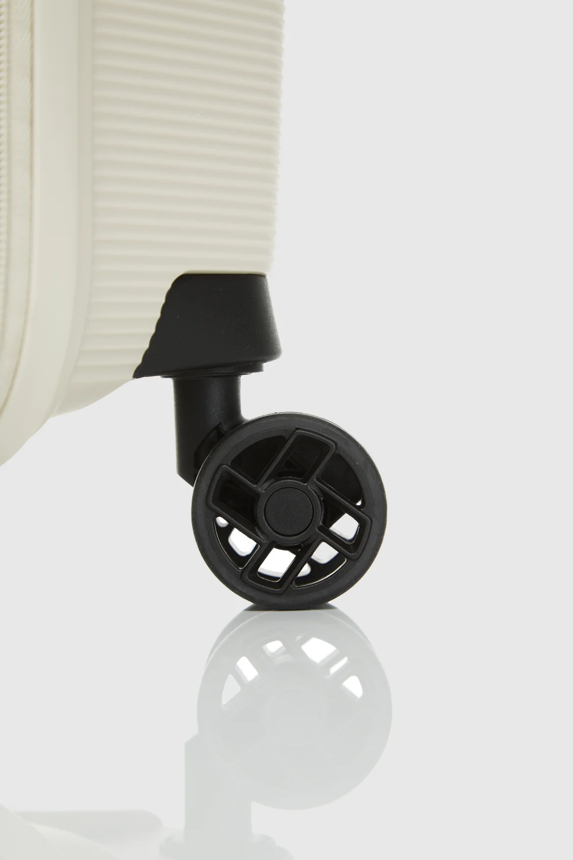 Linex 81cm Suitcase - Image 6
