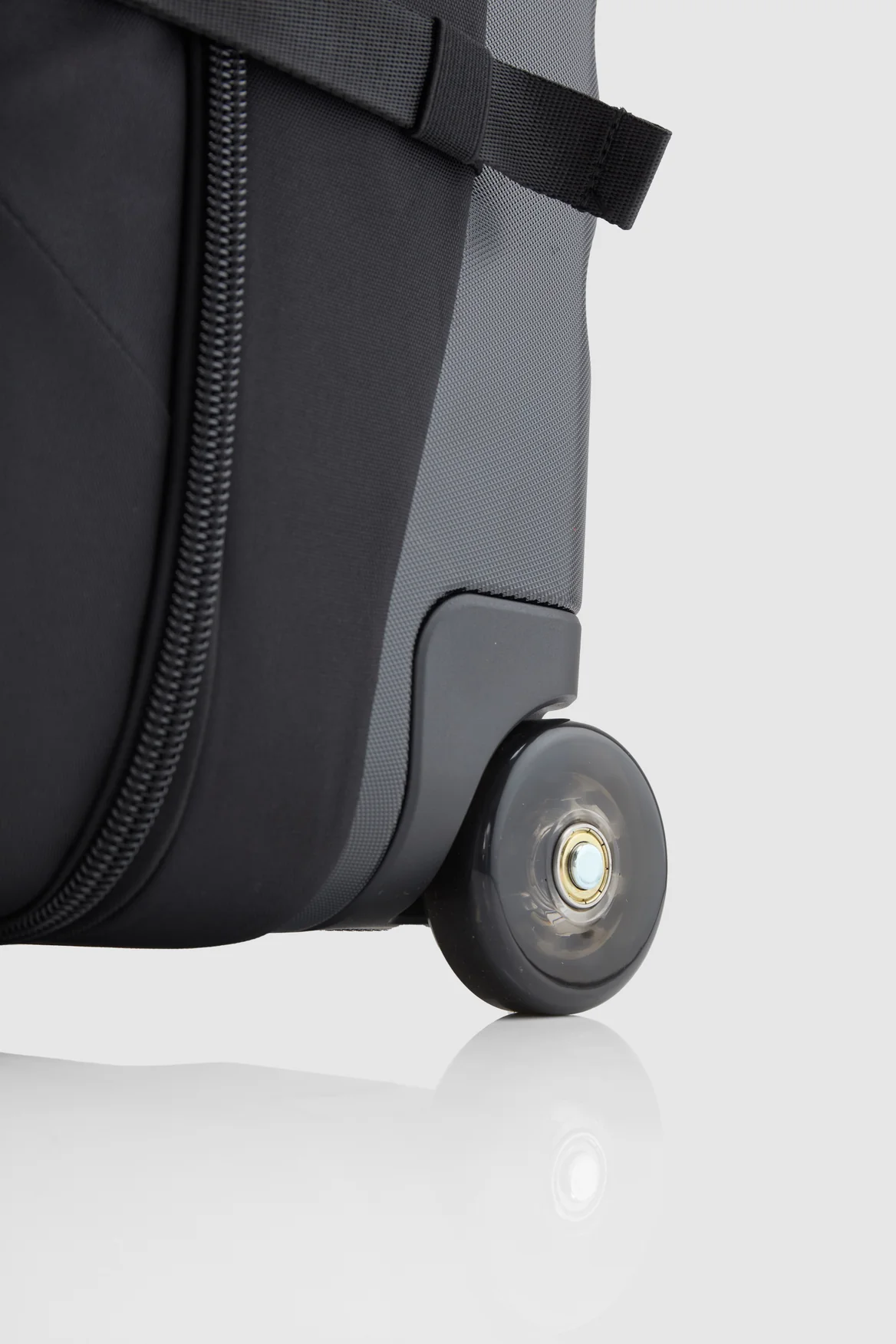 Discovery Wheeled Duffle - Image 6