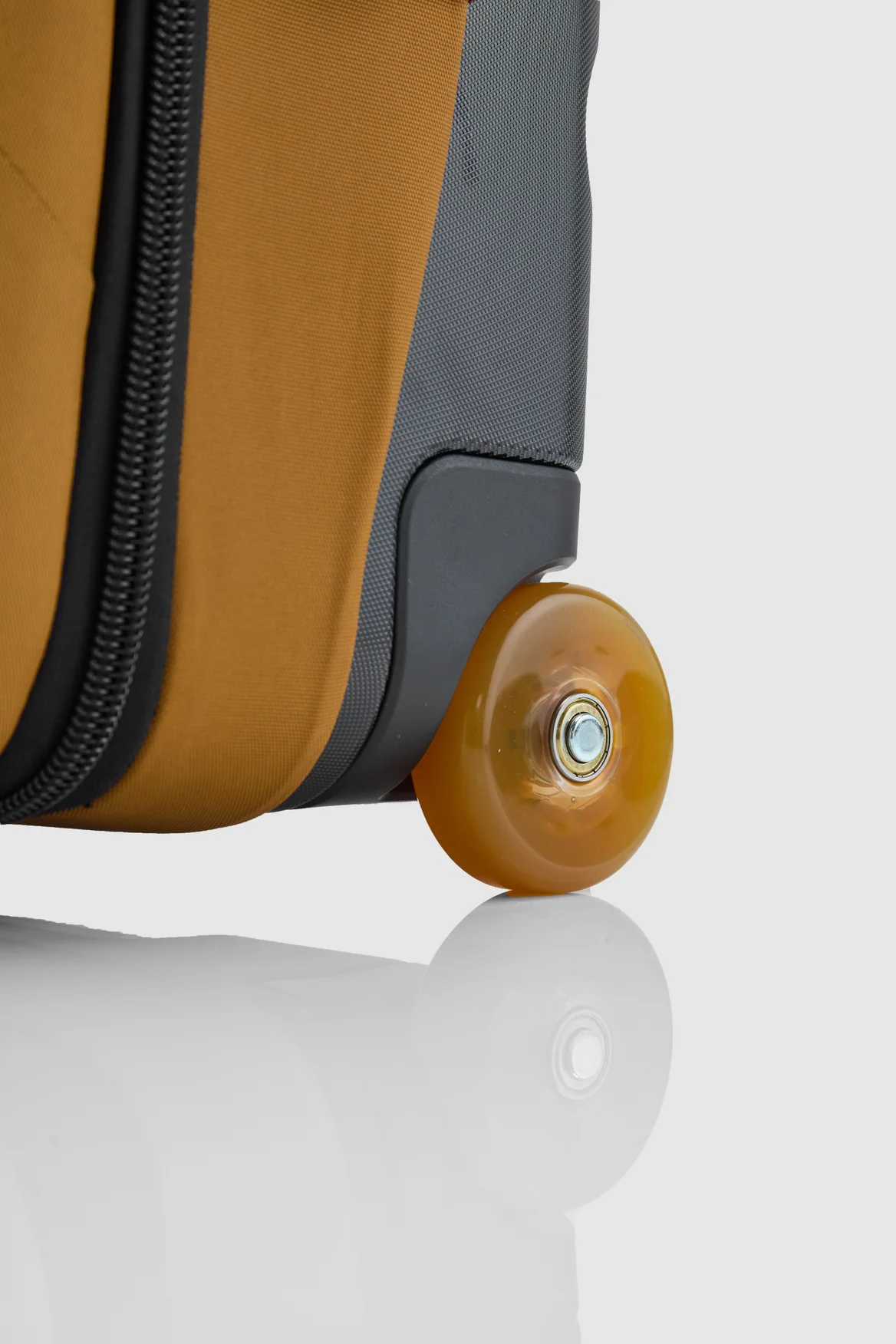 Discovery Wheeled Duffle - Image 6