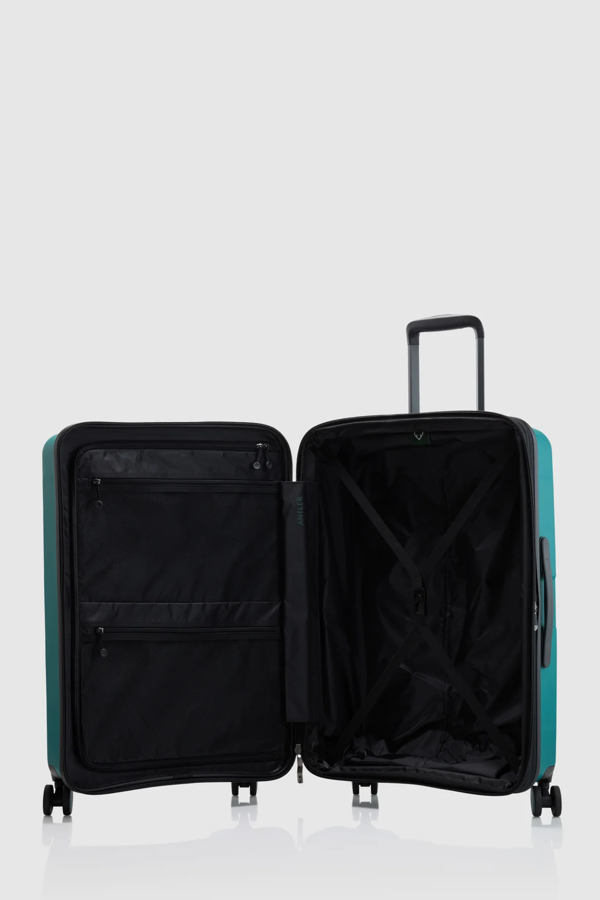 Gloss Stripe 55cm Suitcase - Image 3