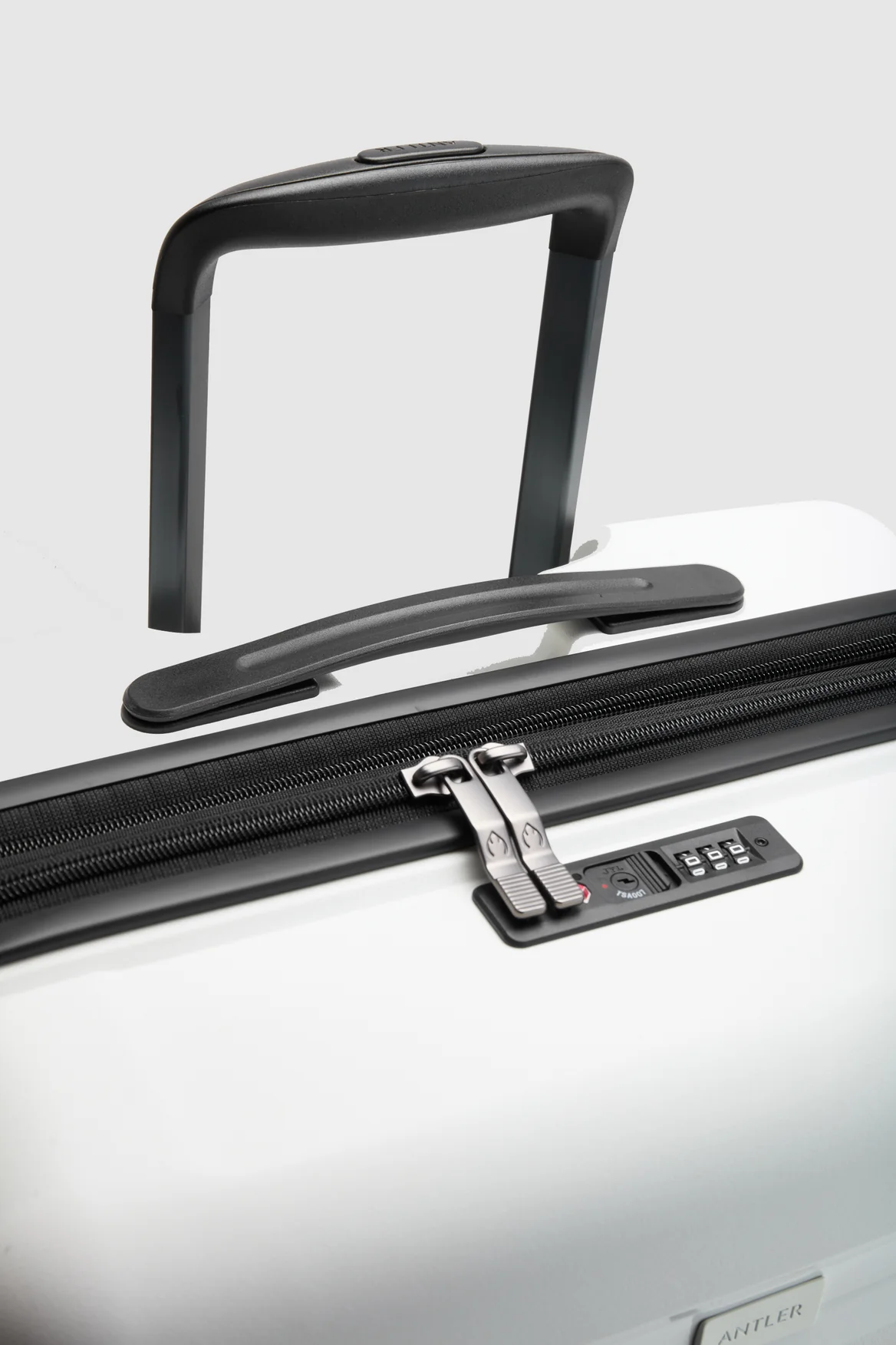 Gloss Stripe 55cm Suitcase - Image 7