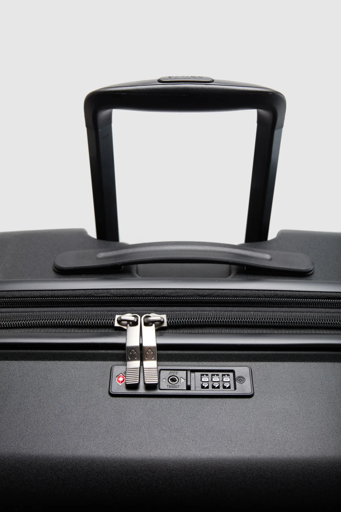 Gloss Stripe 68cm Suitcase - Image 7