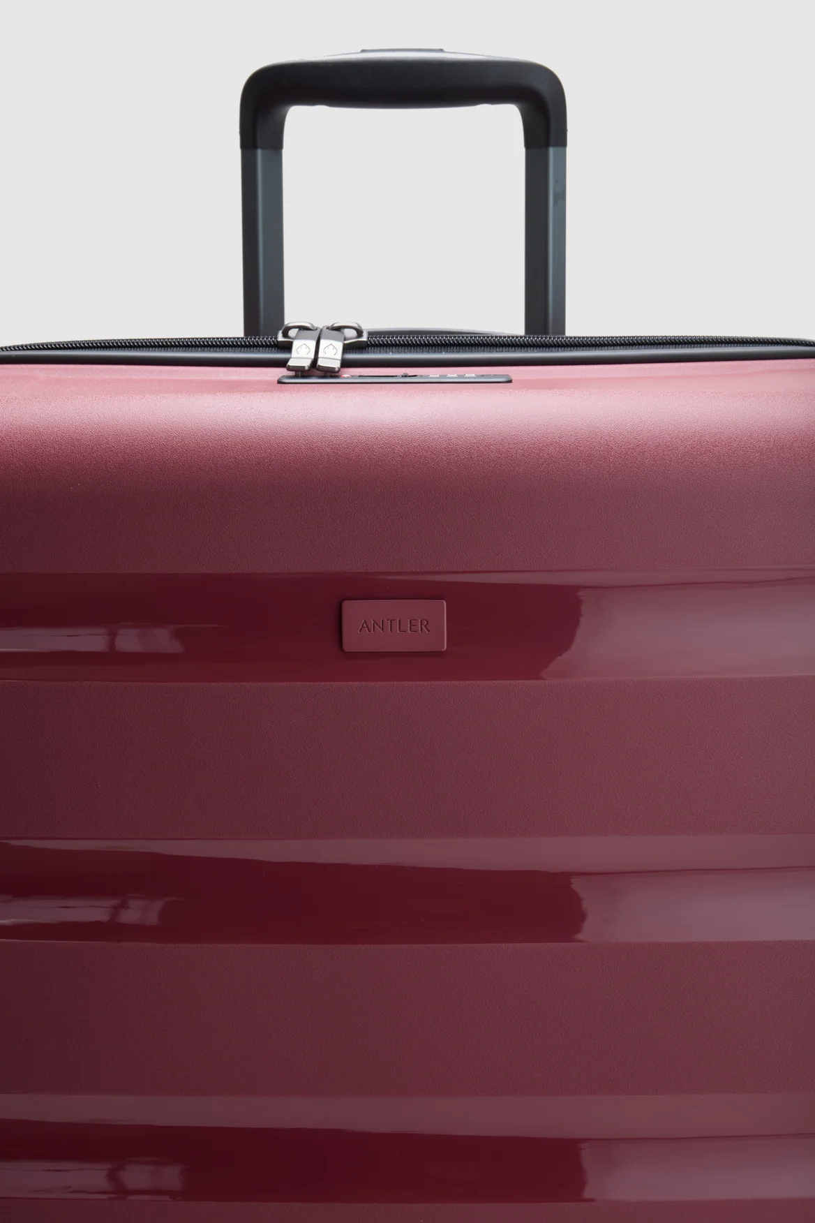 Gloss Stripe 68cm Suitcase - Image 8