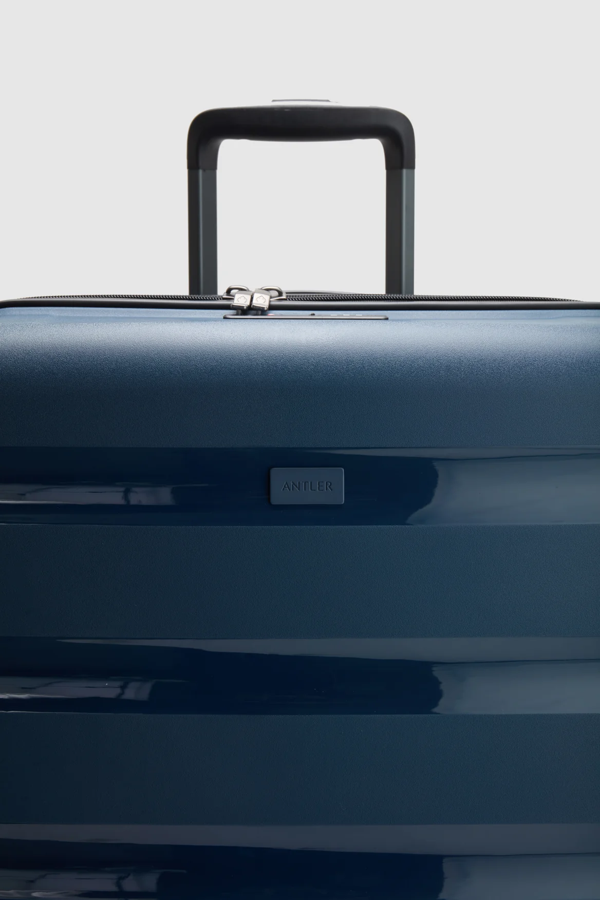 Gloss Stripe 78cm Suitcase - Image 8