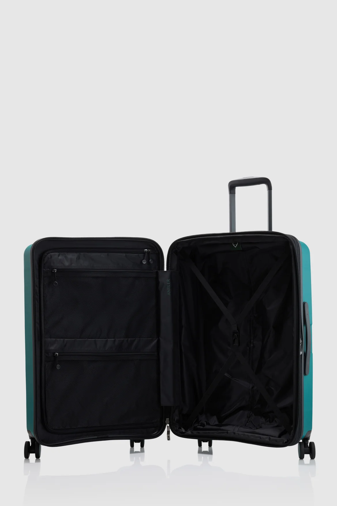 Gloss Stripe 78cm Suitcase - Image 3