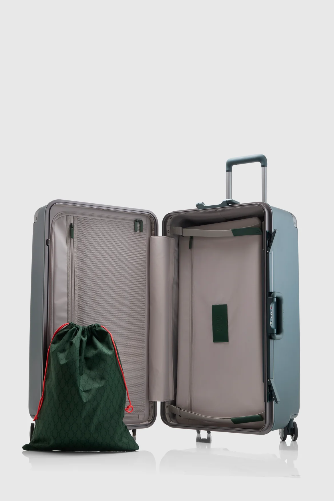 Heritage Stripe Trunk Suitcase - Image 3