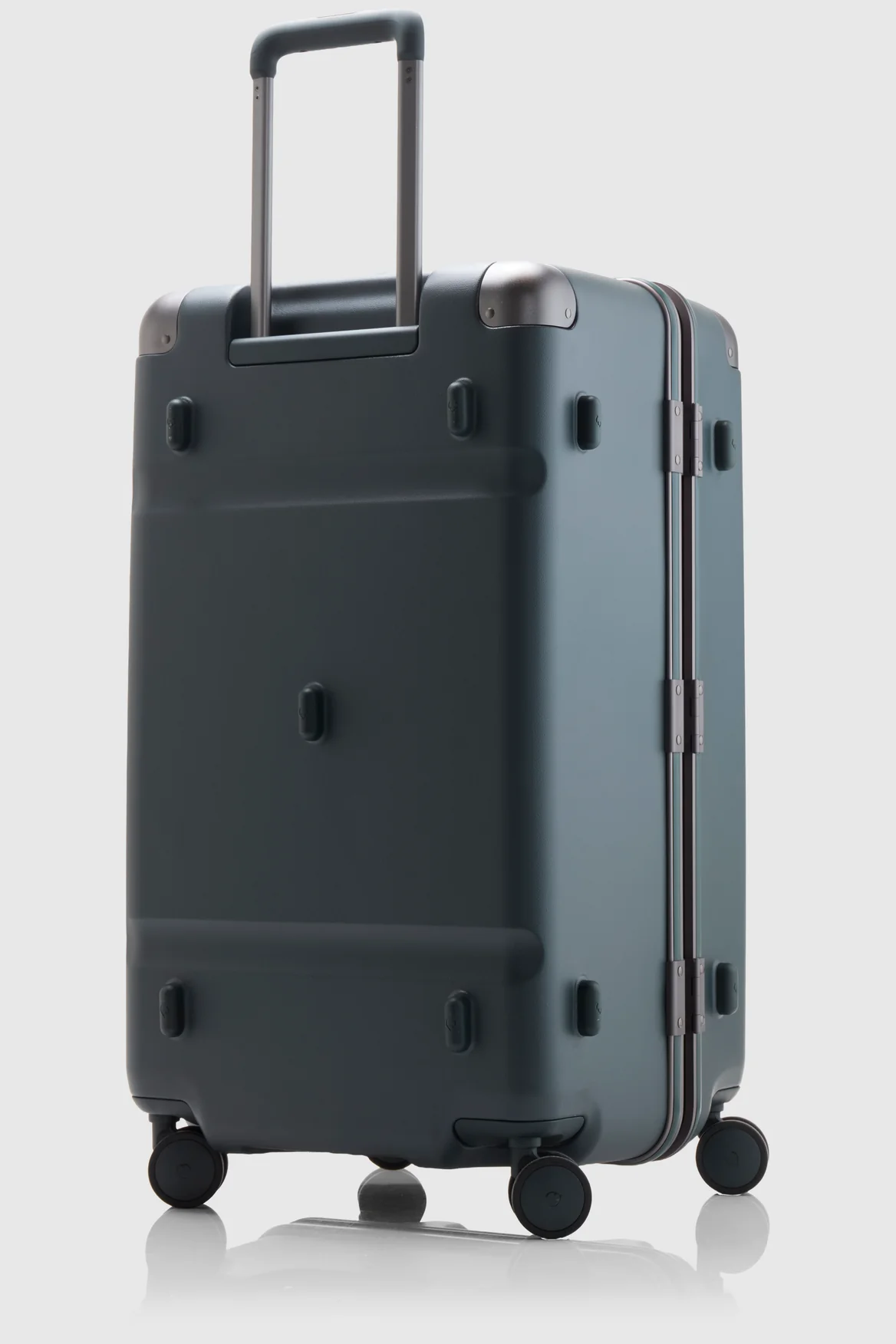 Heritage Stripe Trunk Suitcase - Image 5