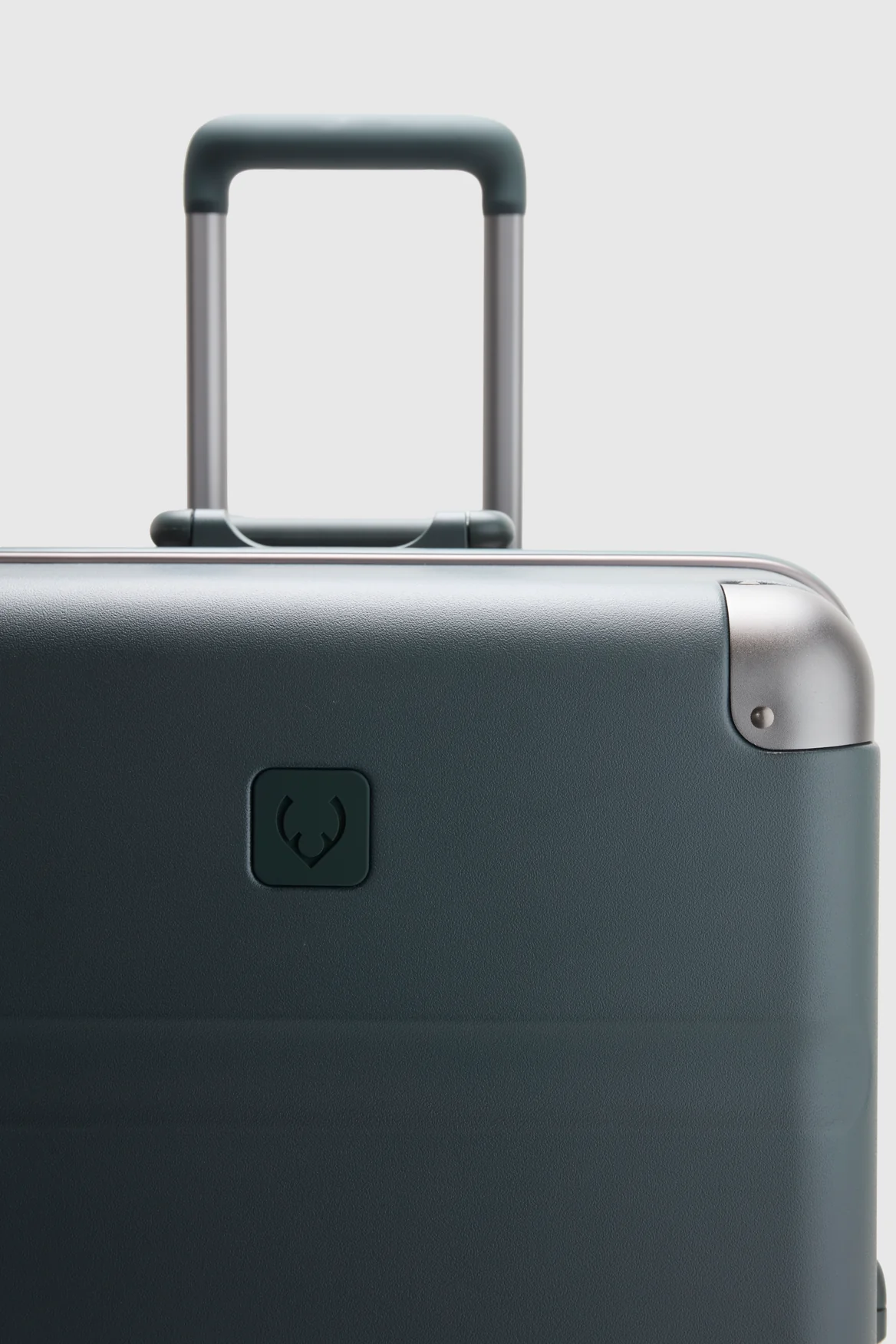 Heritage Stripe Trunk Suitcase - Image 8