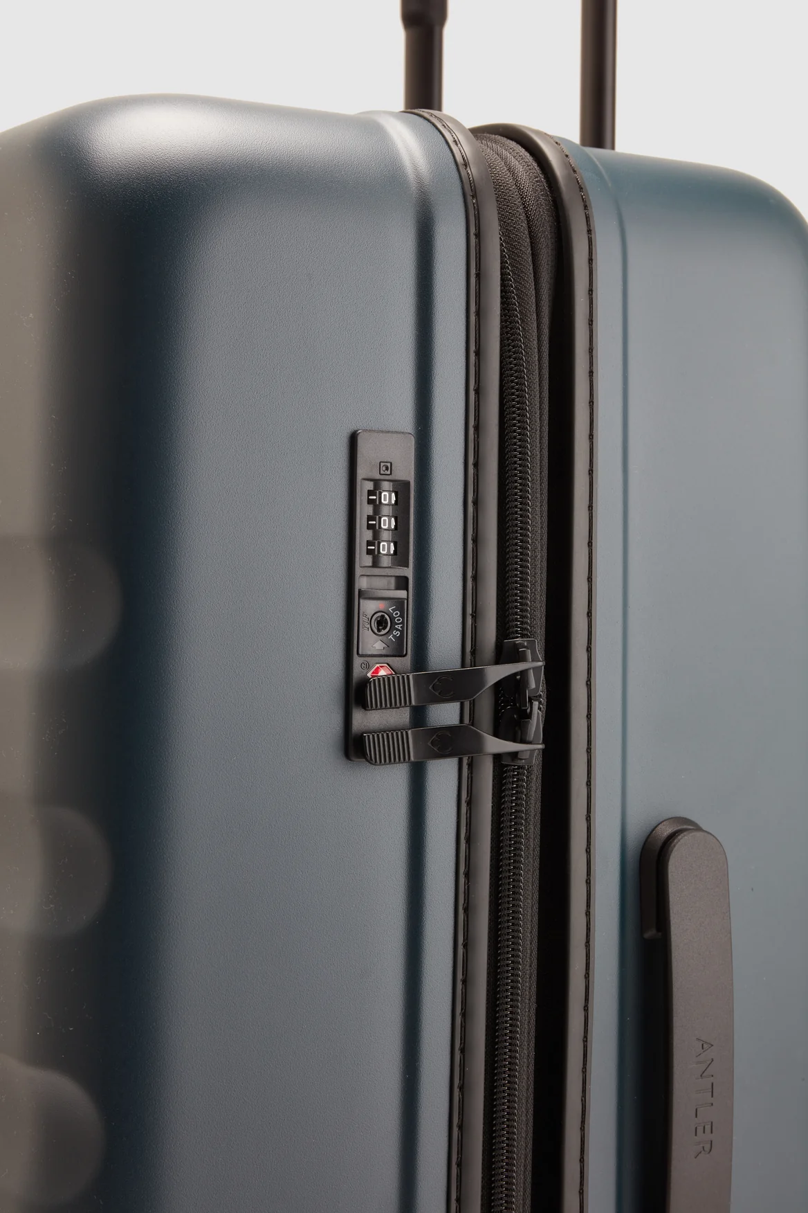 Icon Stripe 3pc Suitcase Set - Image 8