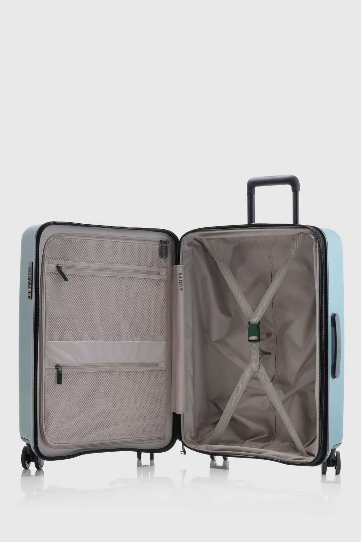 Icon Stripe 55cm Suitcase - Image 3