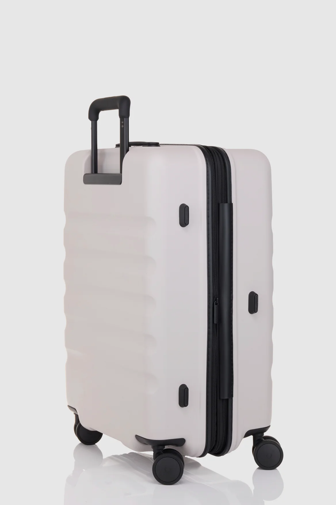 Icon Stripe 66cm Suitcase - Image 5
