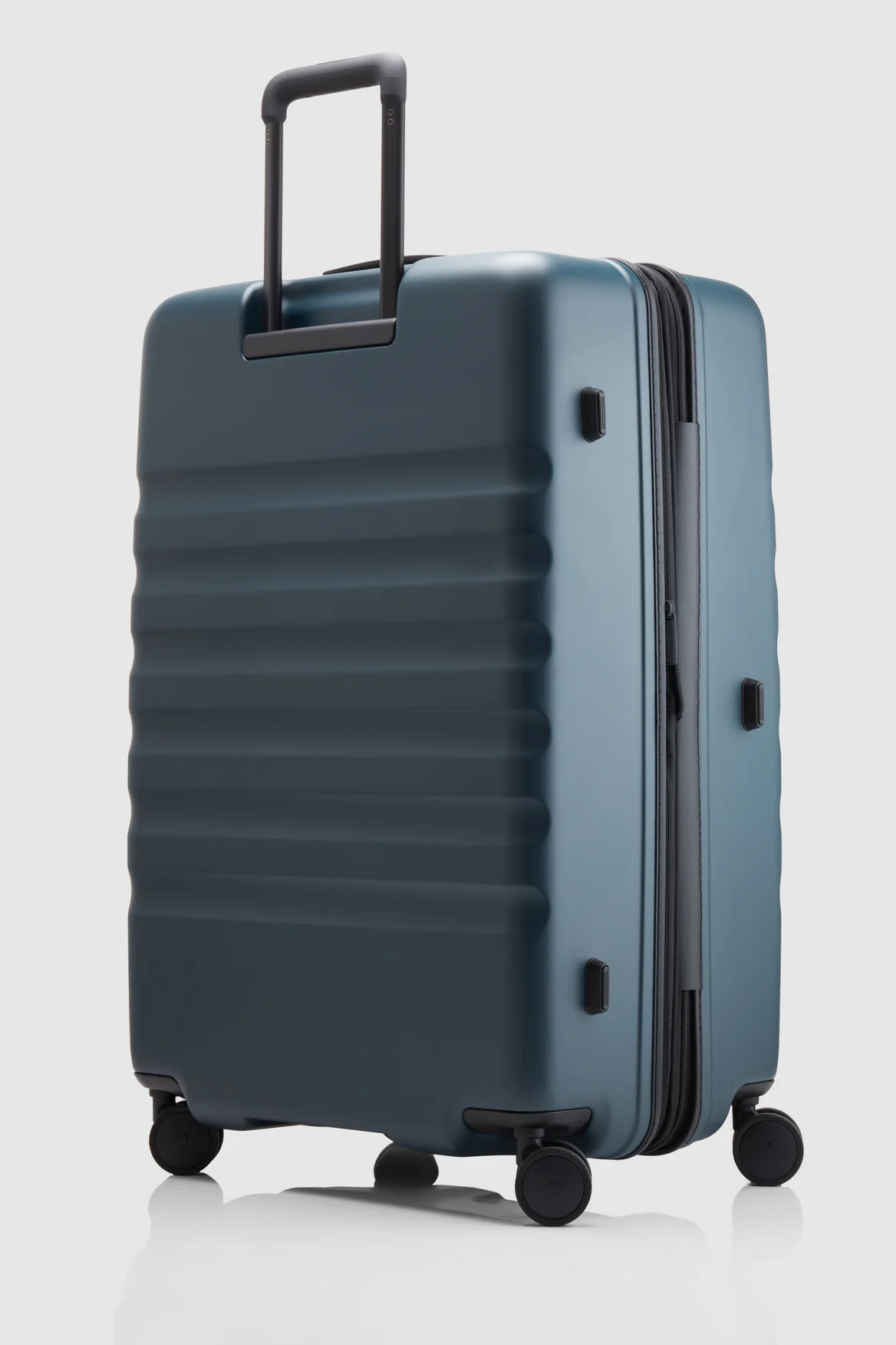Icon Stripe 78cm Suitcase - Image 5