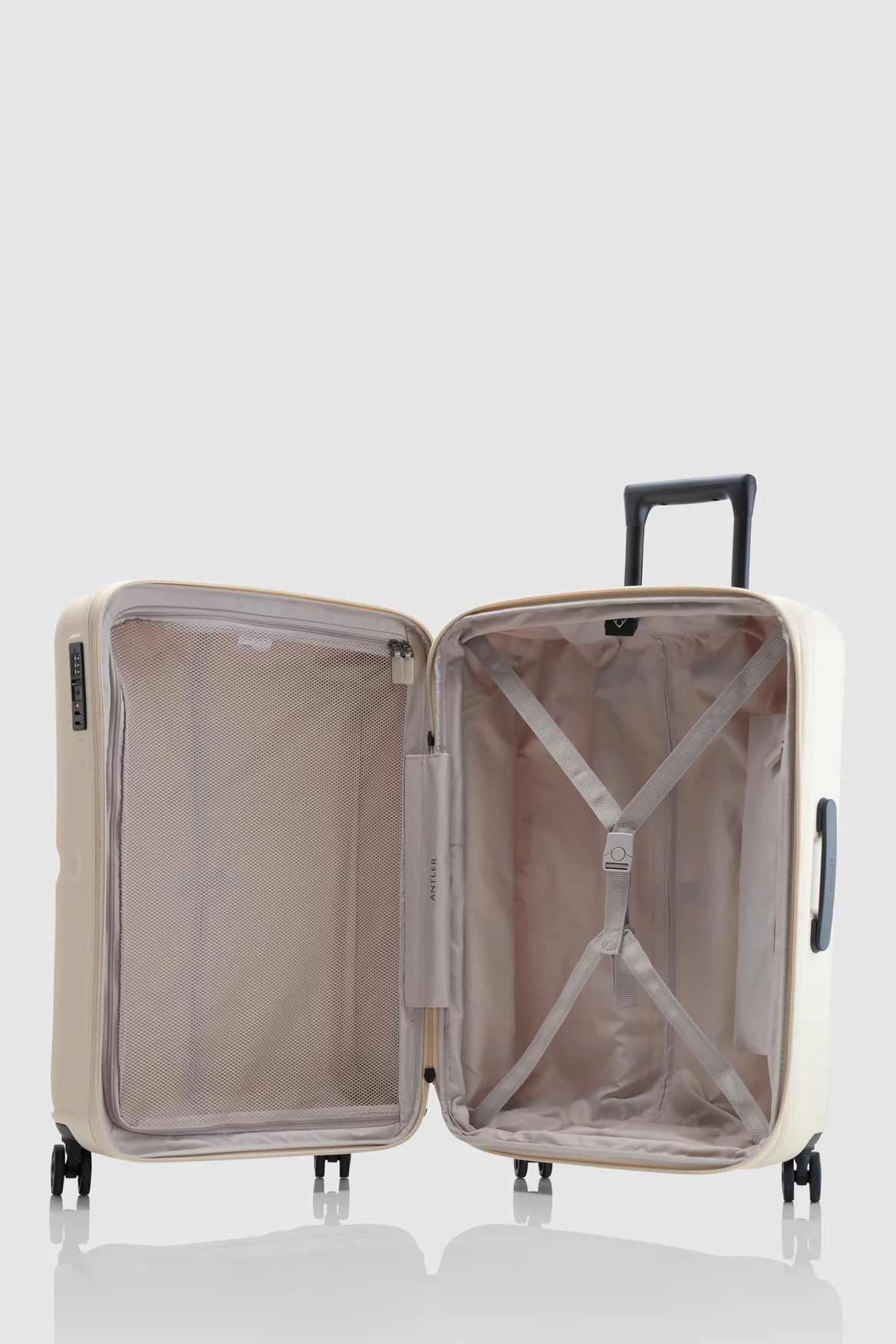 Single Stripe 55cm Suitcase - Image 3