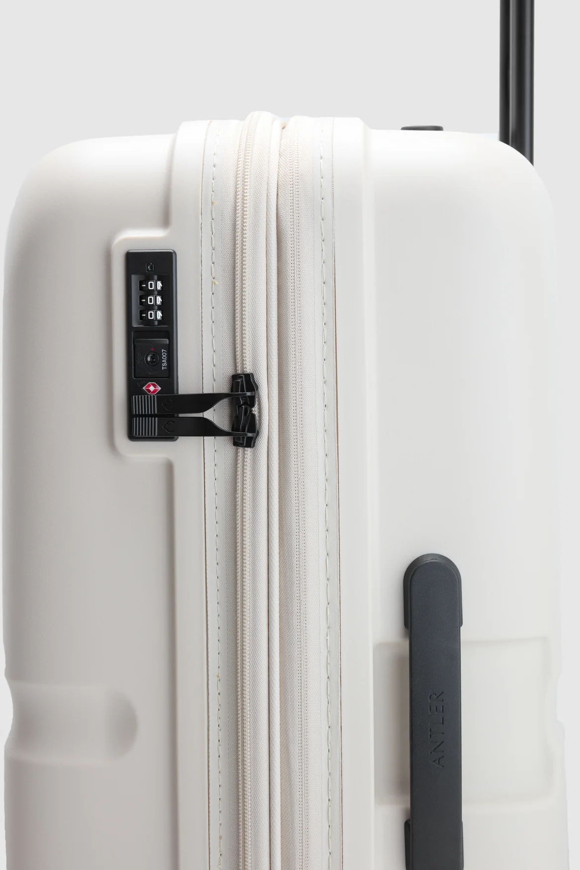 Single Stripe 68cm Suitcase - Image 7