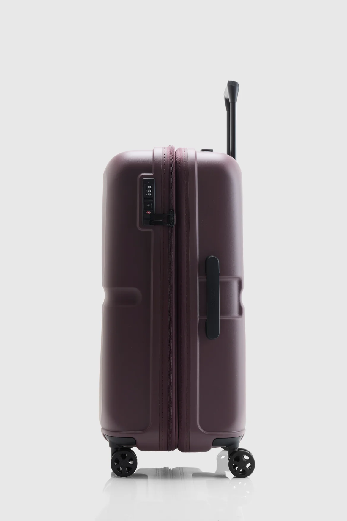 Single Stripe 68cm Suitcase - Image 2