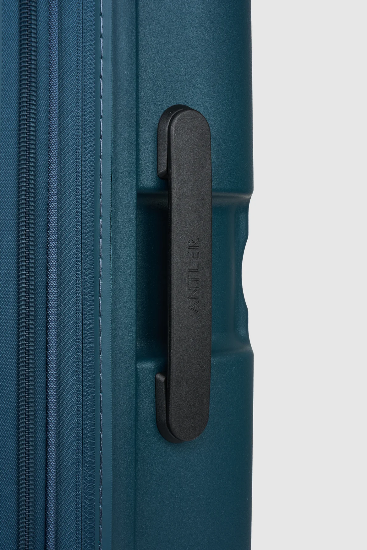Single Stripe 81cm Suitcase - Image 8