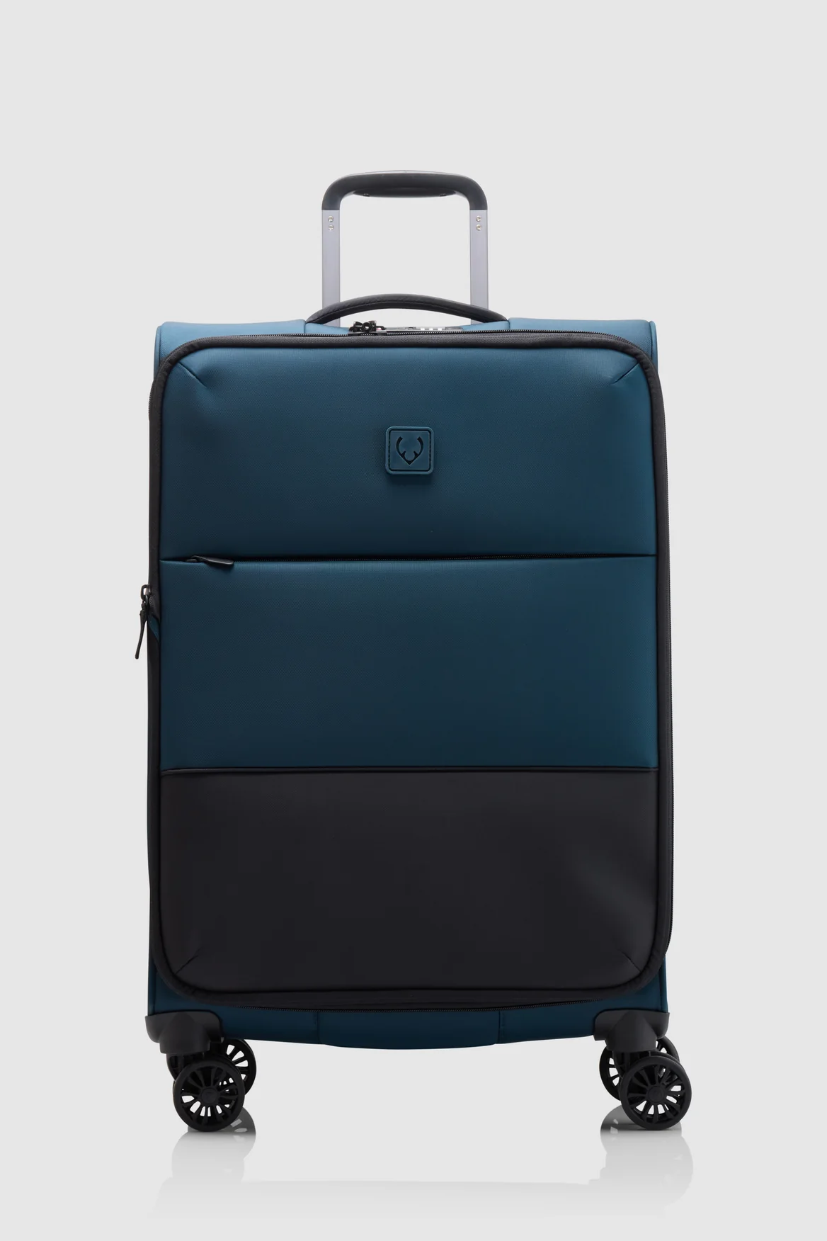 Soft Stripe 2.0 69cm Suitcase - Image 4