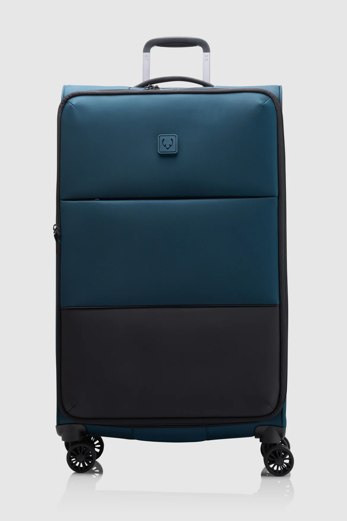 Soft Stripe 2.0 81cm Suitcase - Image 4
