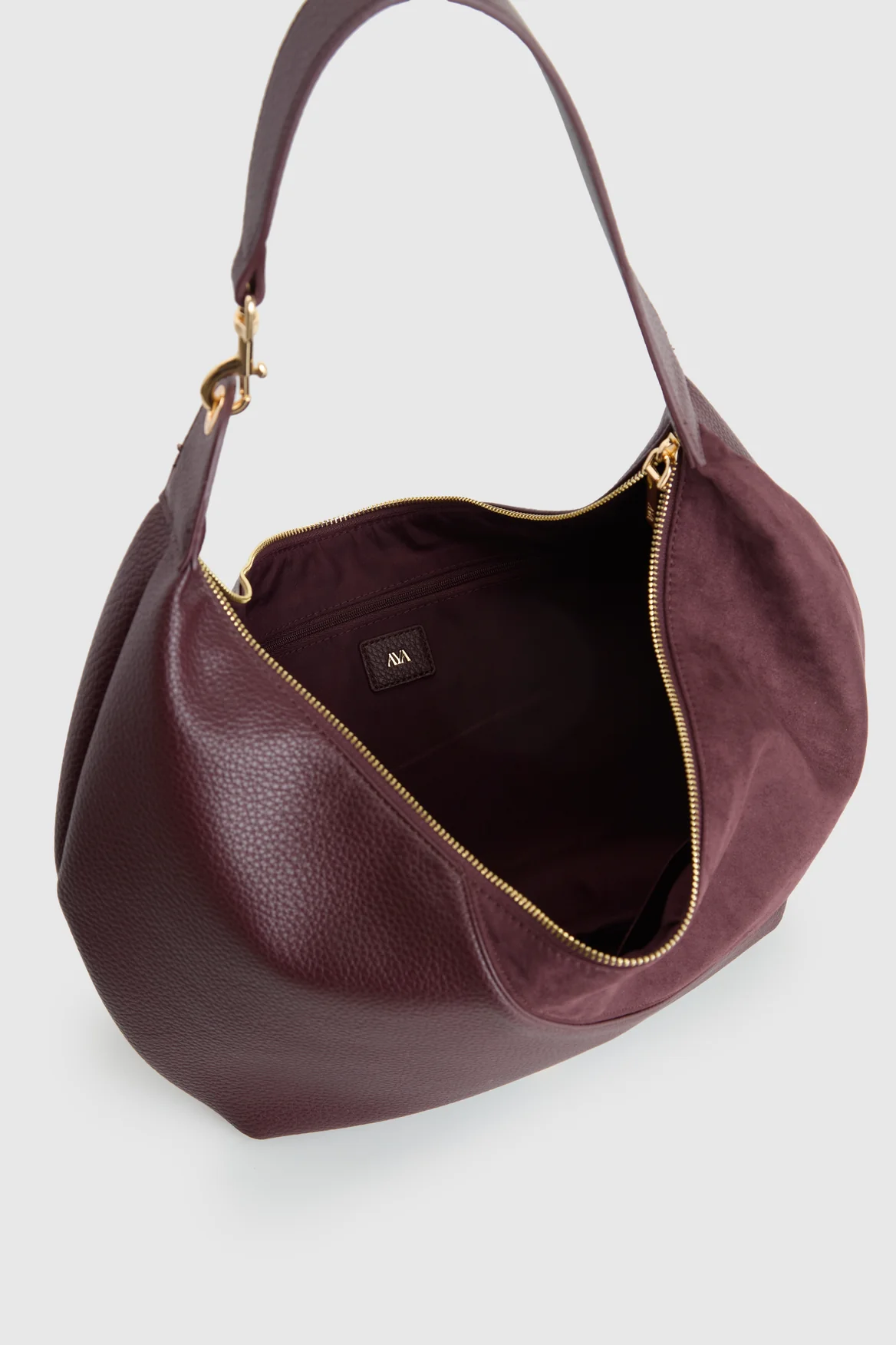 Issy Hobo Bag - Image 4