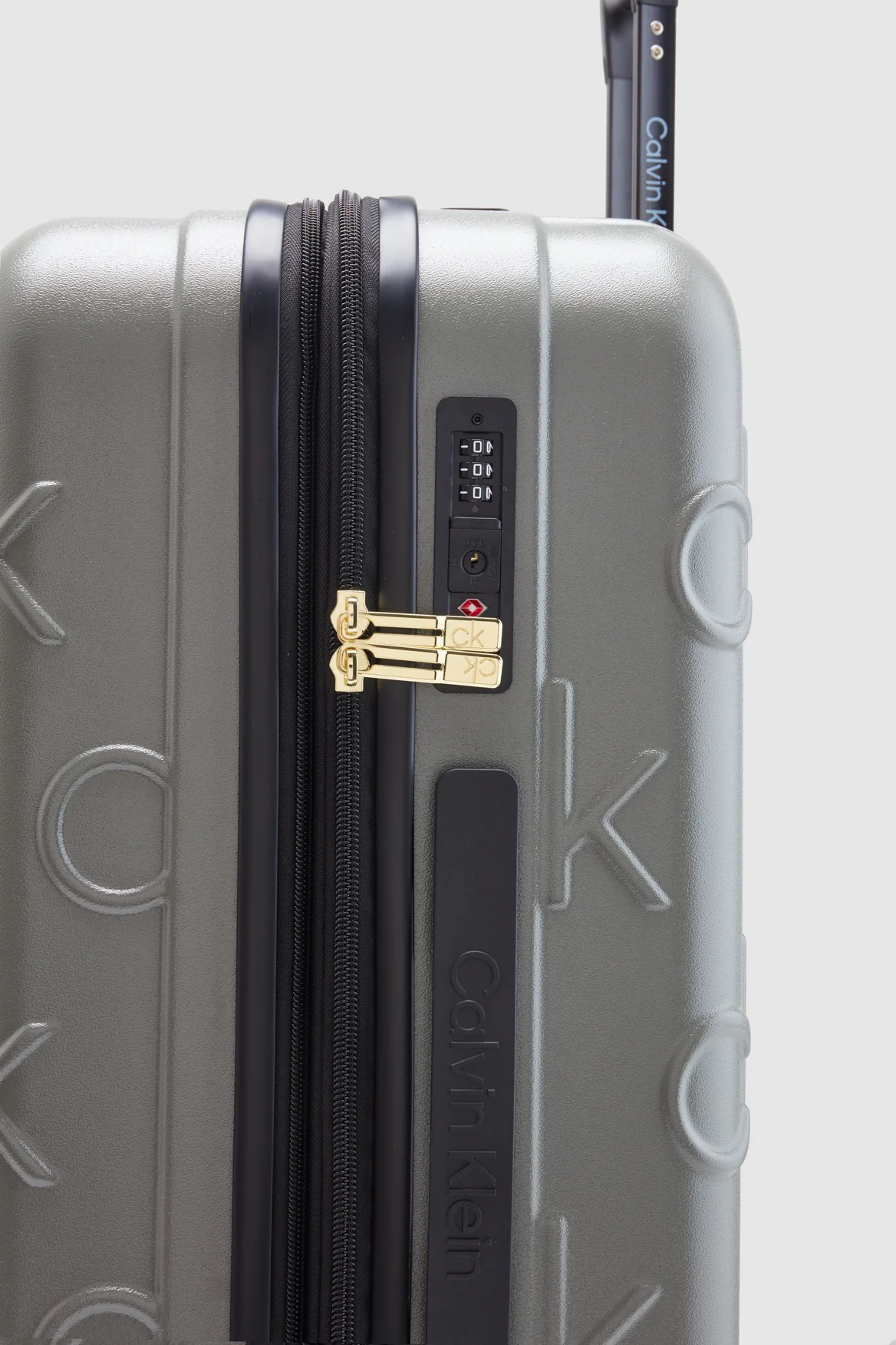 Insignia 2.0 78cm Suitcase - Image 7