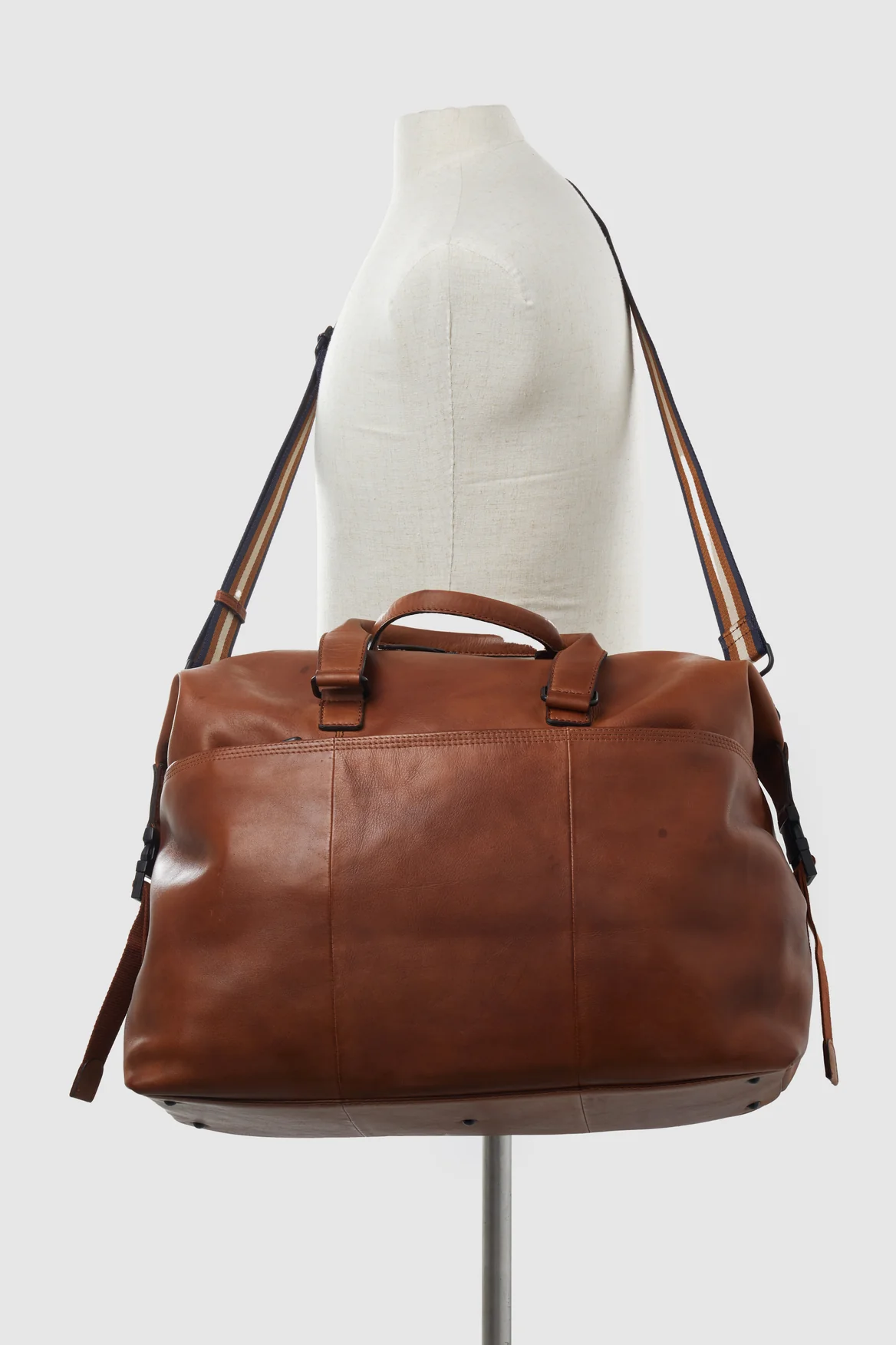 Lucas Leather Weekender - Image 4