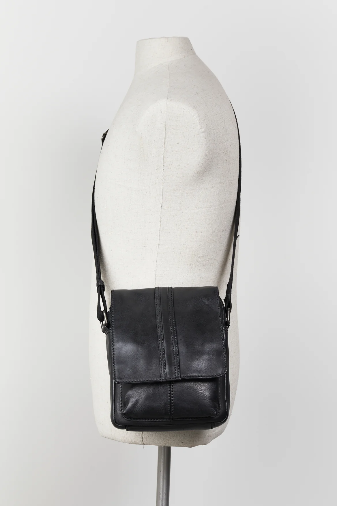 Rigio Leather Small Satchel - Image 4