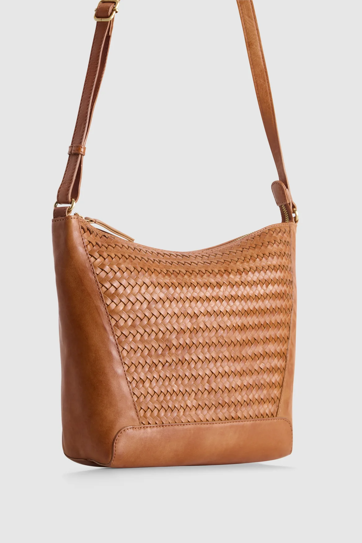 Elise Leather Weave Bucket Bag - Image 3