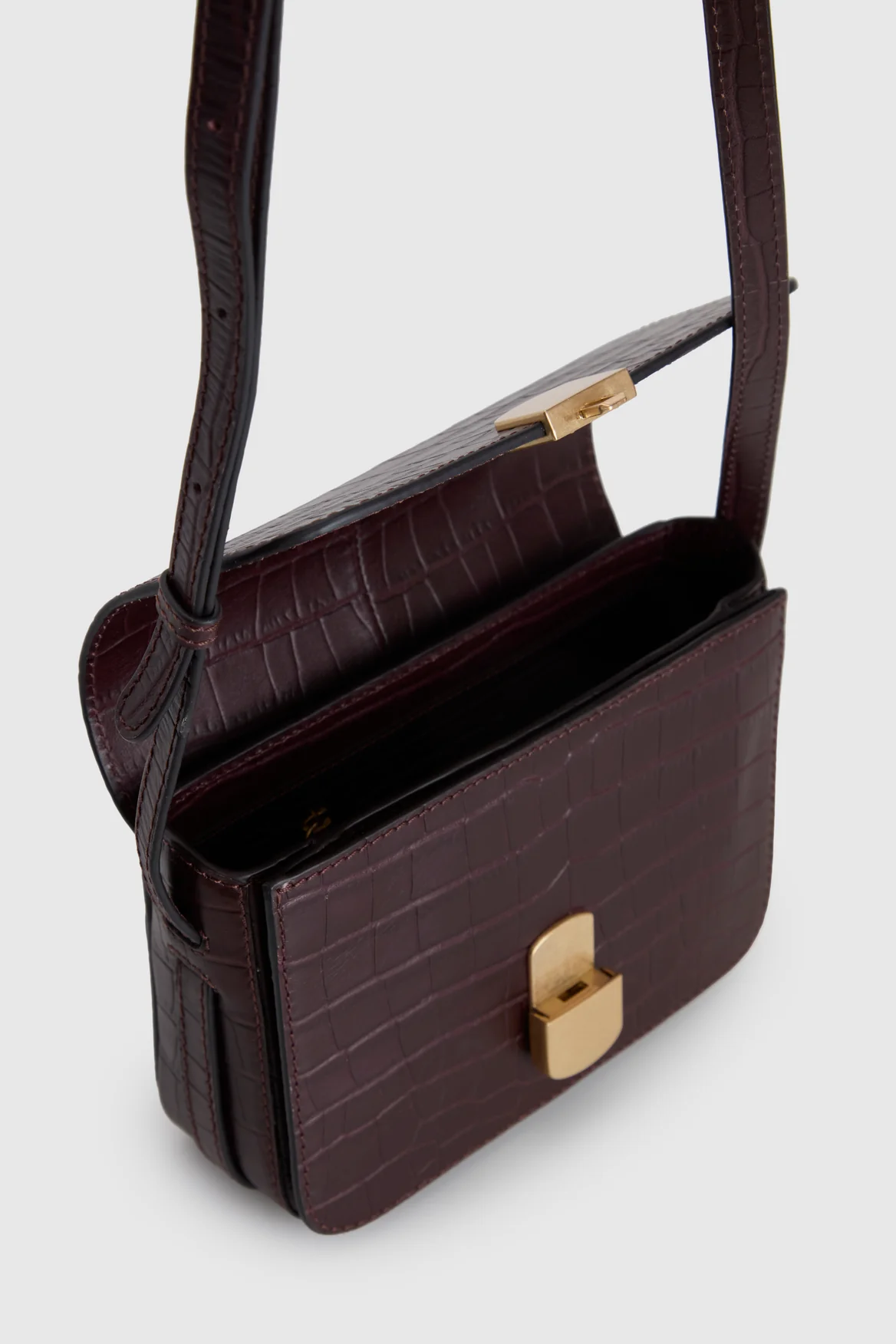 Lila Leather Flap Crossbody Bag - Image 4