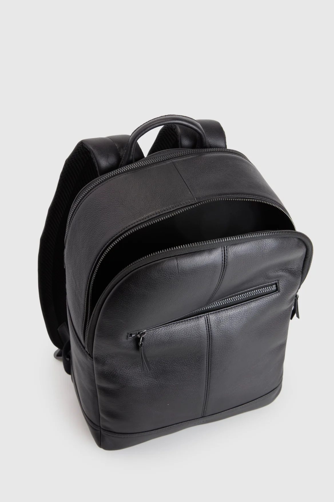 Theo Leather Backpack - Image 4