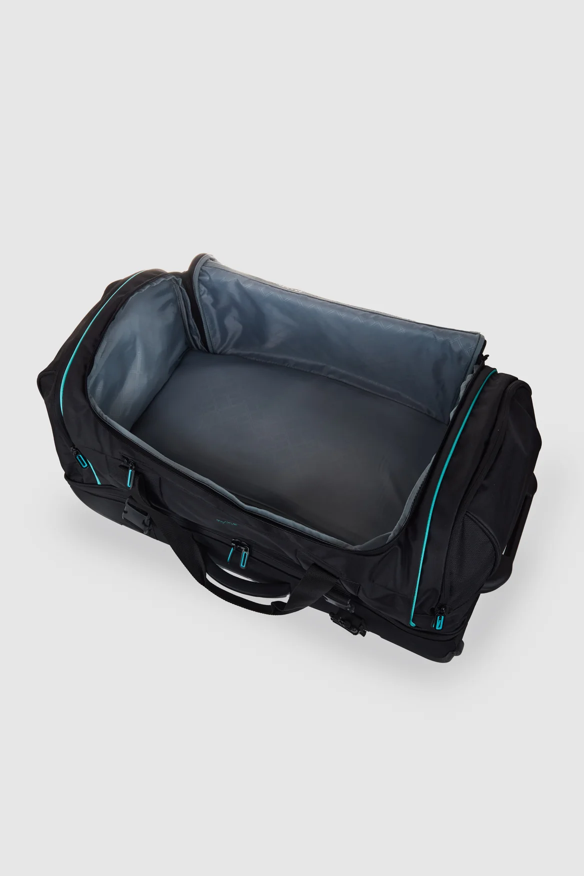 Onyx 72cm Wheel Bag - Image 6