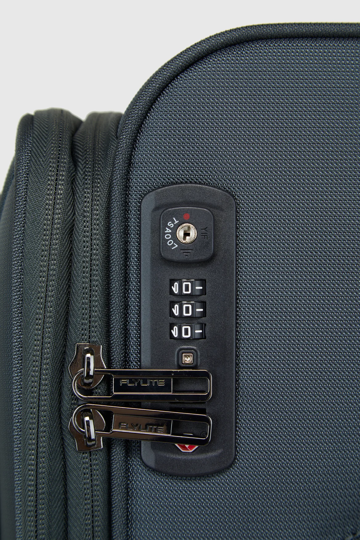 Spin Air 4 55cm Suitcase - Image 7
