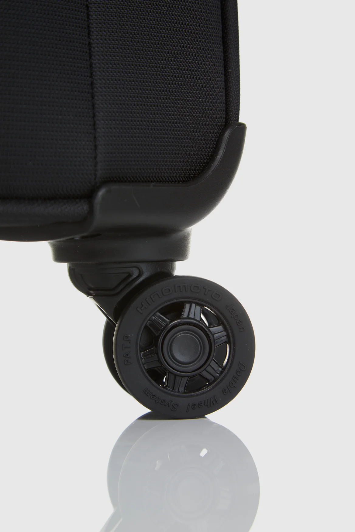 Spin Air 4 55cm Suitcase - Image 6