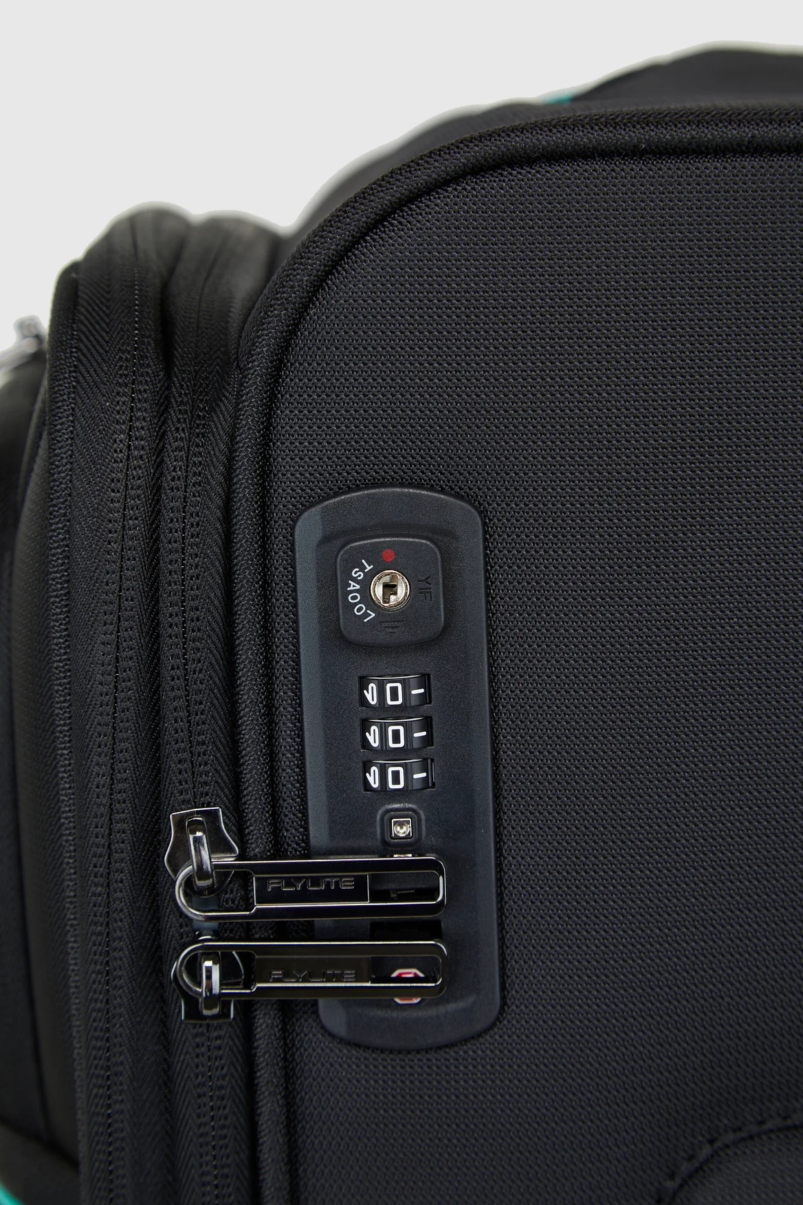 Spin Air 4 55cm Suitcase - Image 7