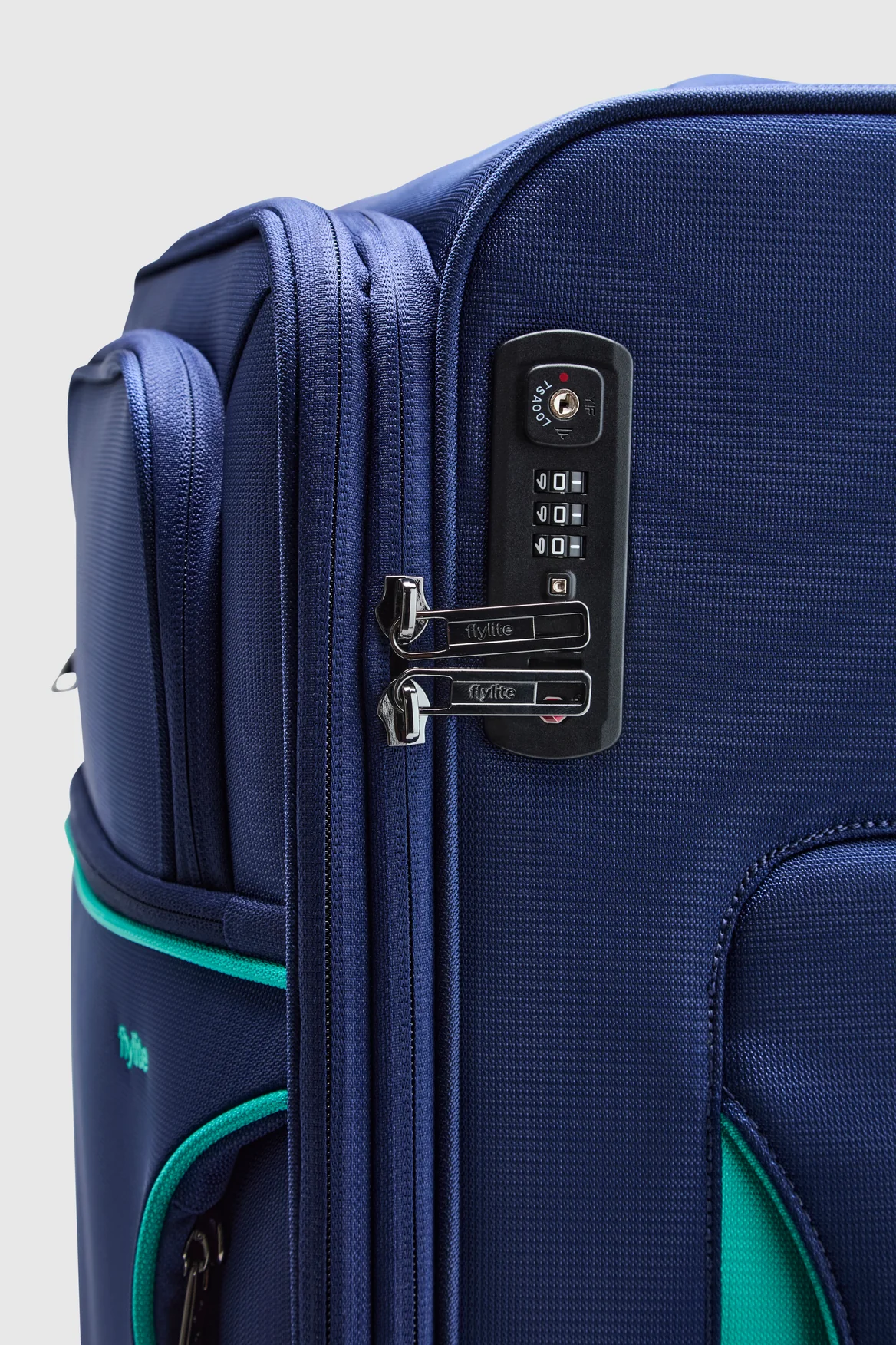 Spin Air 4 55cm Suitcase - Image 7