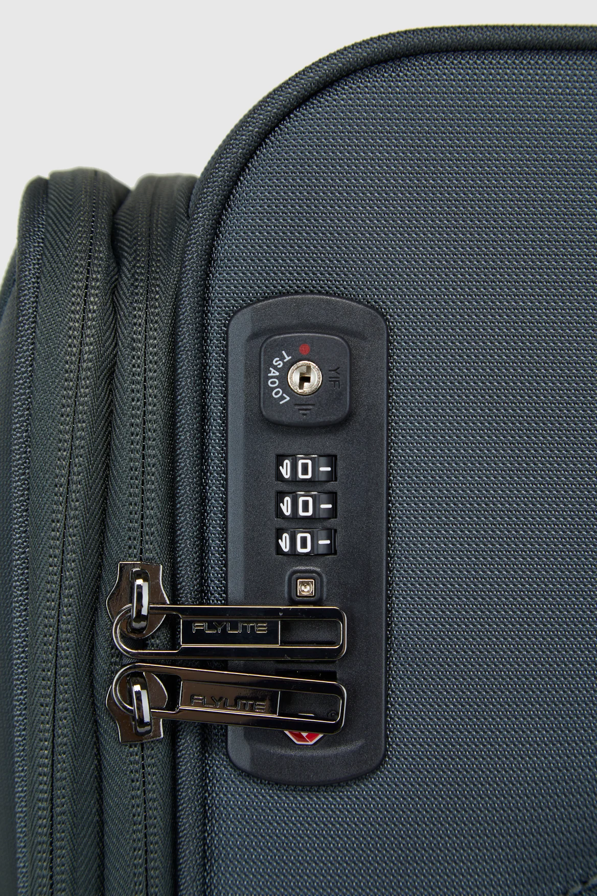 Spin Air 4 72cm Suitcase - Image 7