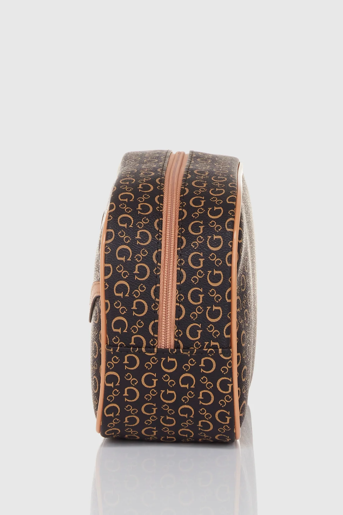 Elisa 17cm Toiletry Kit - Image 2