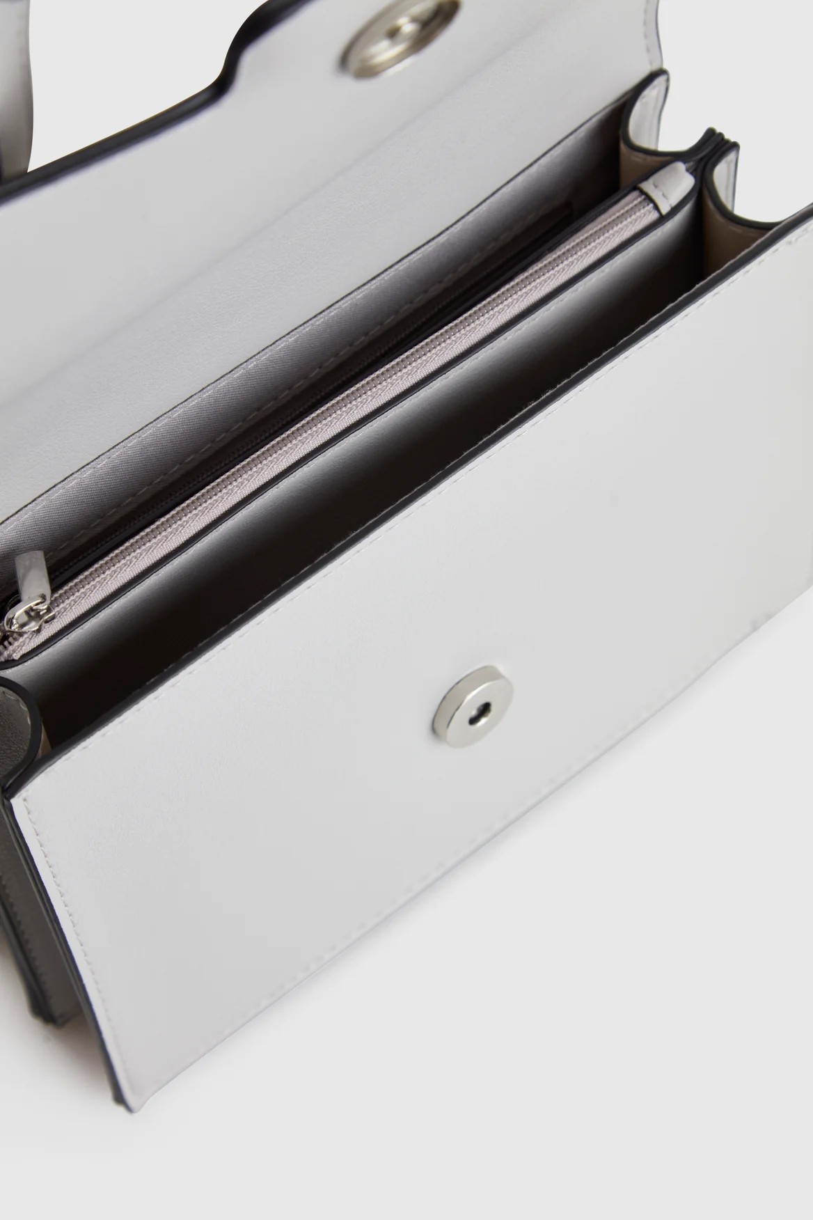 Cleo Flap Top Handle Bag - Image 4