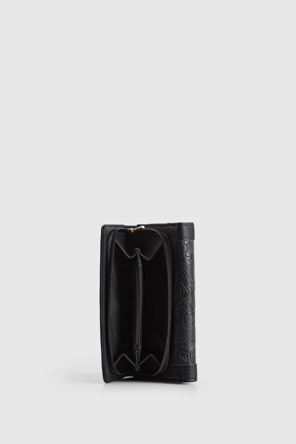 Tooled Medium Trifold Wallet - Image 4