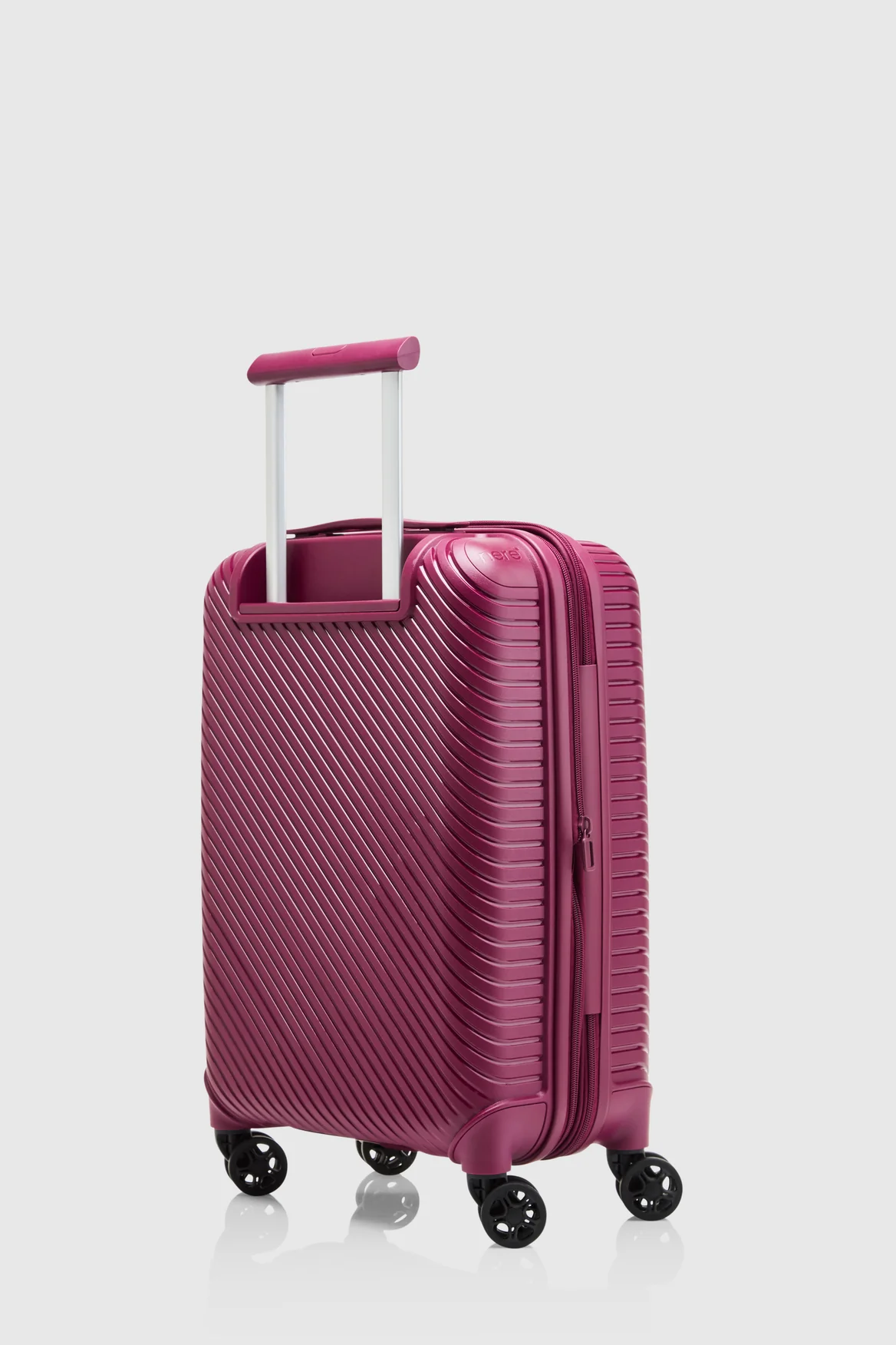 Bondi Carry-On 56cm Suitcase - Image 5