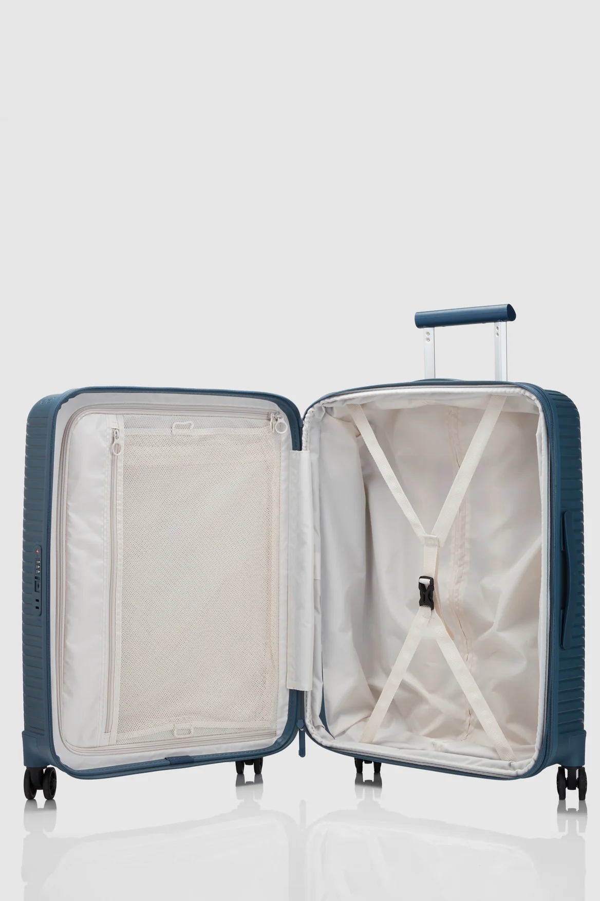 Bondi Check-In 80cm Suitcase - Image 3