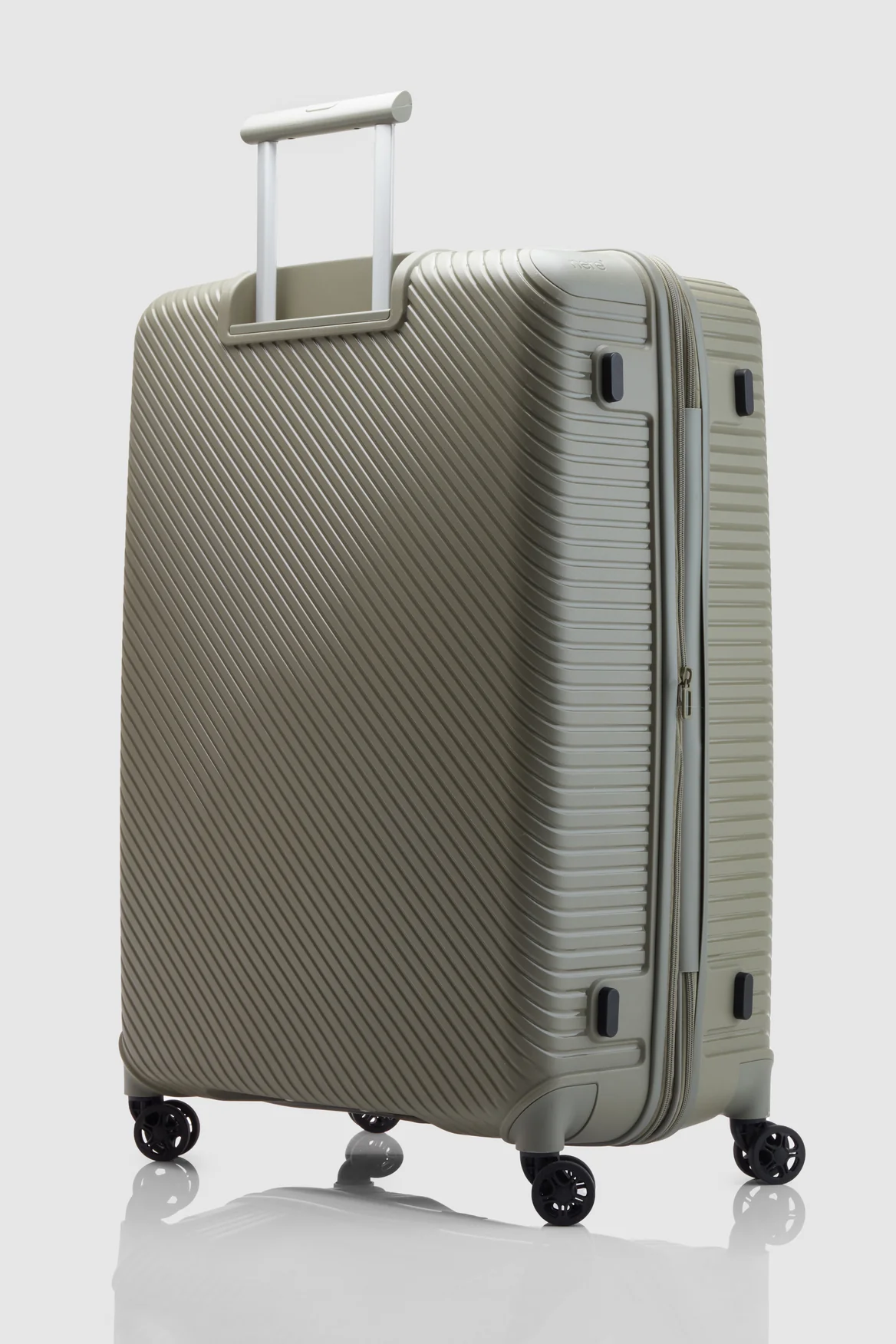 Bondi Check-In 80cm Suitcase - Image 5