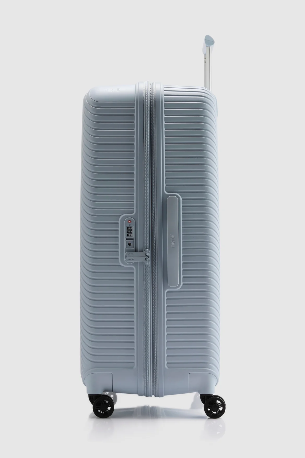 Bondi Check-In 80cm Suitcase - Image 2