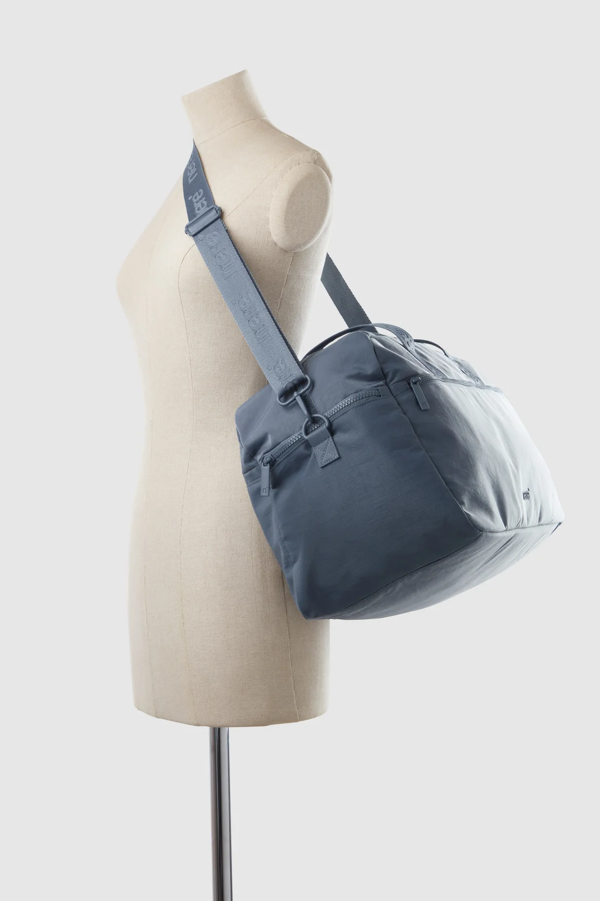 Bondi Nylon Duffle Carry On Bag - Image 4