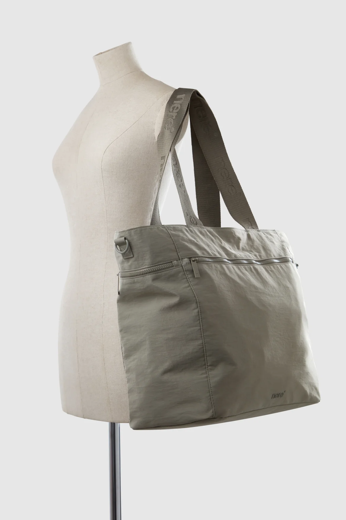Bondi Nylon Large Tote Bag - Image 4