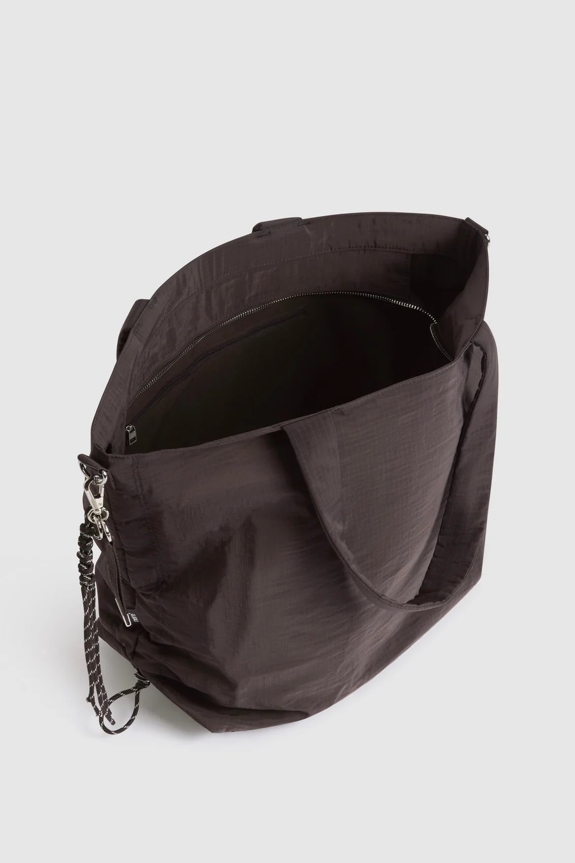 n.motion Large Tote Bag - Image 4