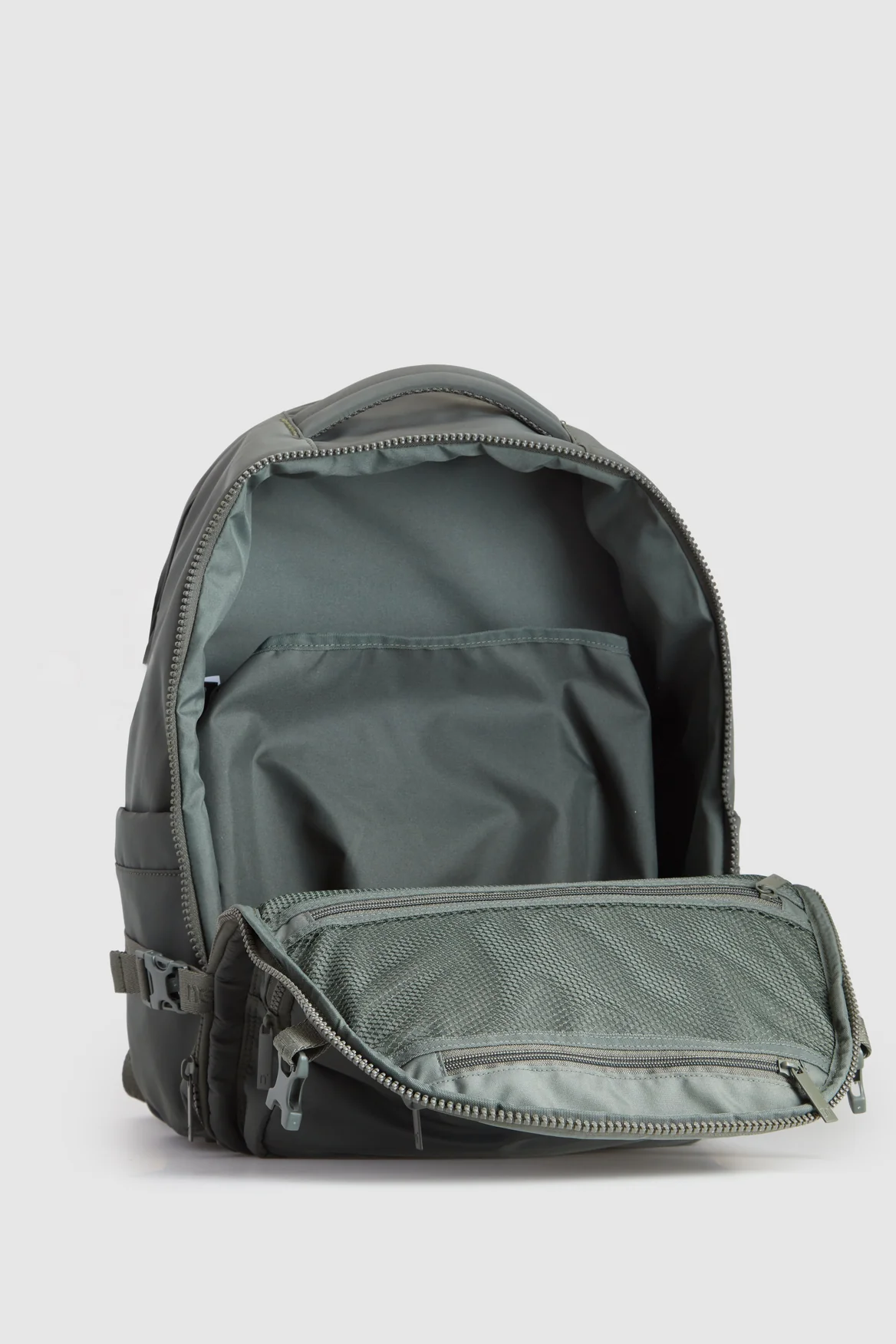Seeker Traveller Backpack - Image 4