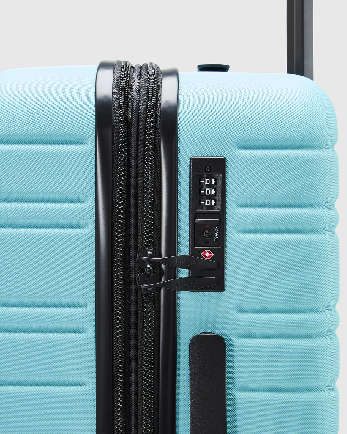 Stori Check-In 65cm Suitcase - Image 7